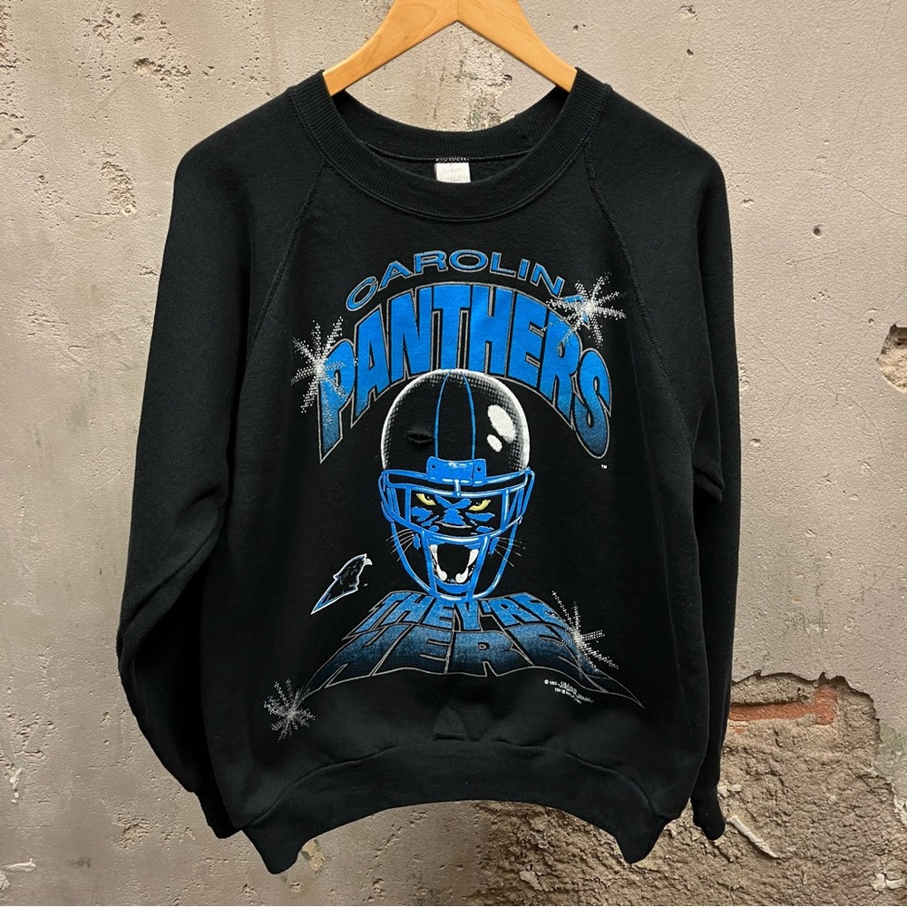 Vintage 1993 Carolina Panthers They’re Here! 1993 Raglan Cut Black Sweatshirt L